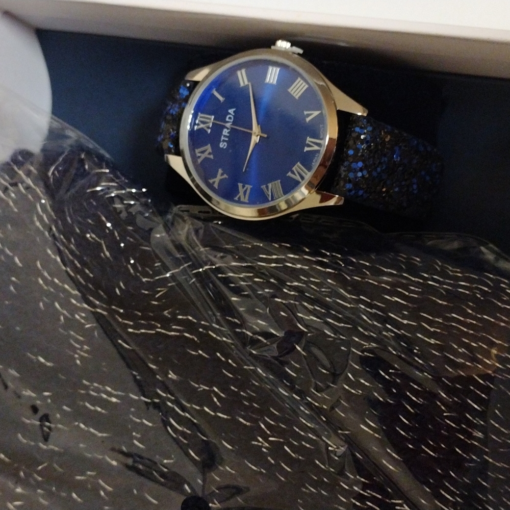 Watch & Scarf Set - Picture 2 of 4